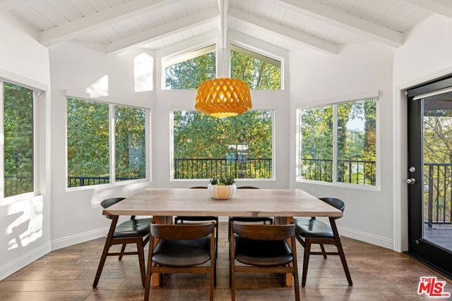 5117 Lubao Avenue, Woodland Hills (los Angeles), CA 91364