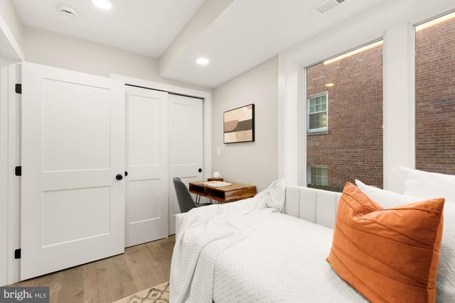 2639 41st St NW Apt 3, Washington, DC 20007