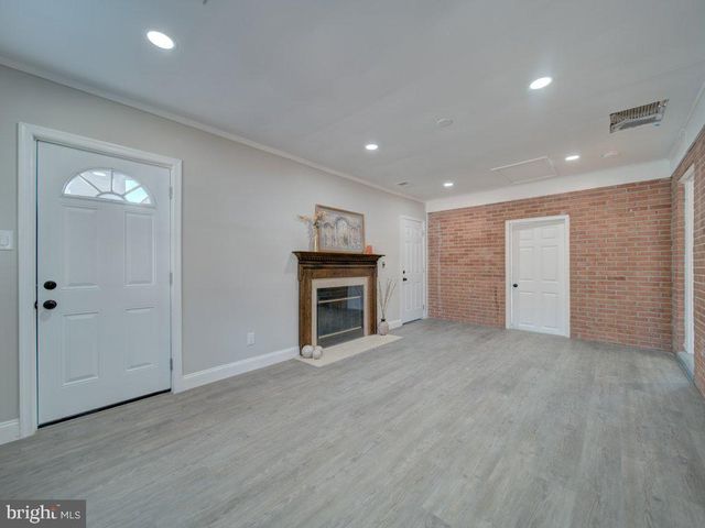 8305 WARREN DR, Pomfret, MD 20675