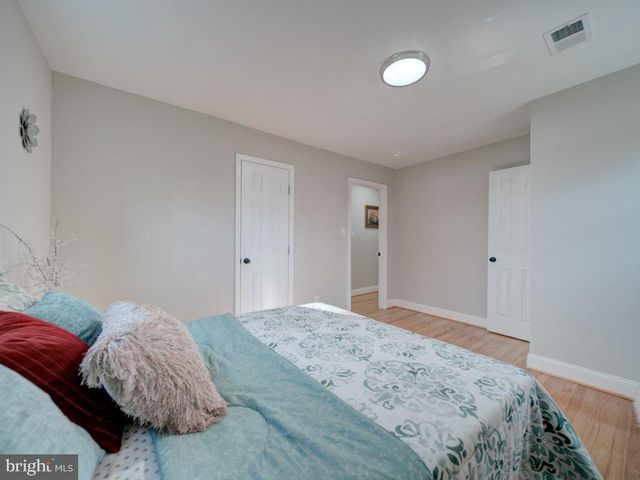 8305 WARREN DR, Pomfret, MD 20675