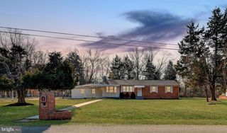 8305 WARREN DR, Pomfret, MD 20675