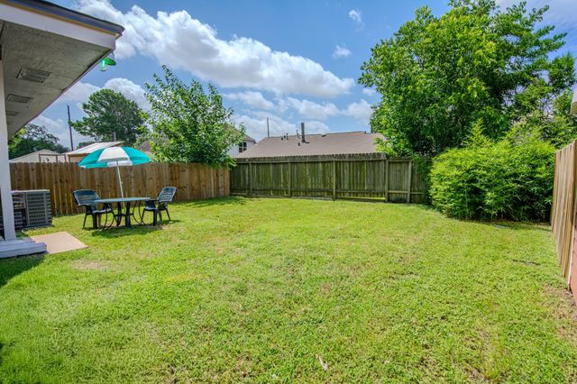 9127 Autumnsong Drive, Houston, TX 77064
