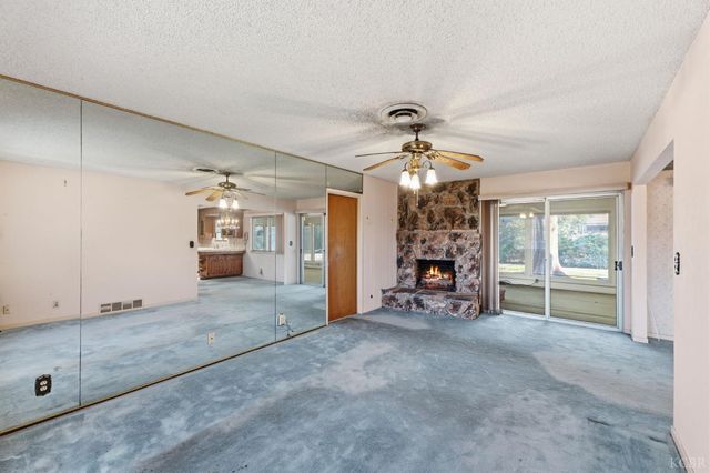 606 N Winery Avenue, Fresno, CA 93727