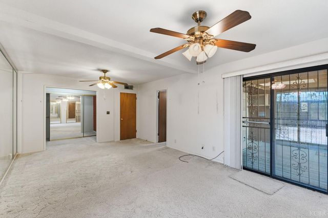 606 N Winery Avenue, Fresno, CA 93727