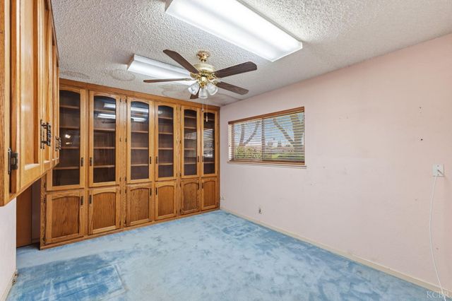 606 N Winery Avenue, Fresno, CA 93727