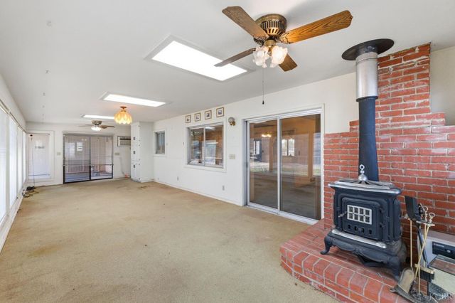 606 N Winery Avenue, Fresno, CA 93727