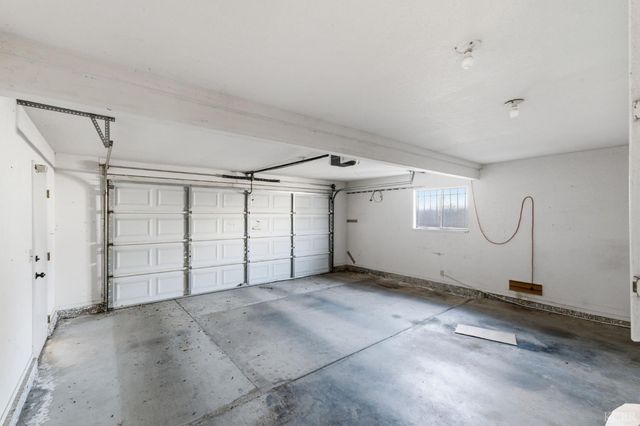 606 N Winery Avenue, Fresno, CA 93727