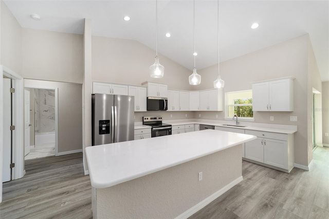 8256 SW 134TH AVENUE, Dunnellon, FL 34432