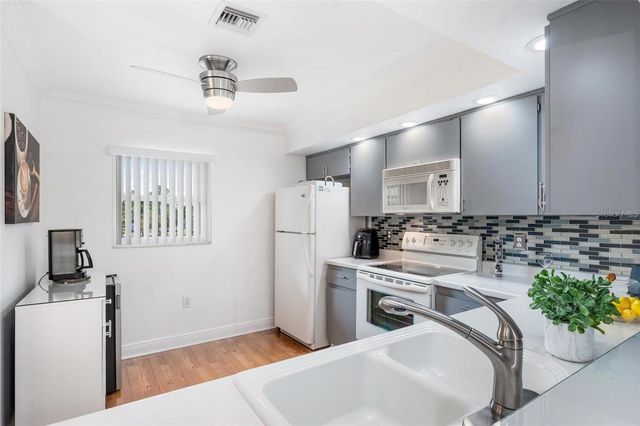 2700 NEBRASKA AVENUE 5-203, Palm Harbor, FL 34684