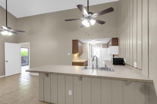1 April Village, Montgomery, TX 77356