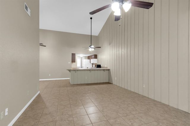 1 April Village, Montgomery, TX 77356