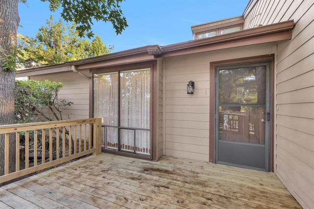 1 April Village, Montgomery, TX 77356