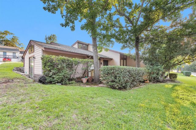 1 April Village, Montgomery, TX 77356