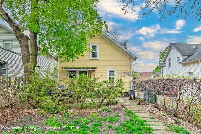 213 S Bingham Street, Lansing, MI 48912