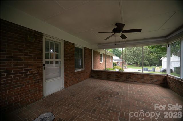 225 Dogwood Drive, Mount Holly, NC 28120