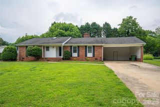 225 Dogwood Drive, Mount Holly, NC 28120