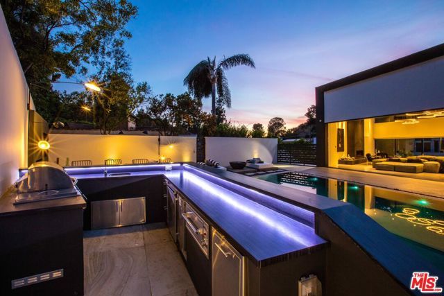 2210 Bowmont Drive, Beverly Hills, CA 90210