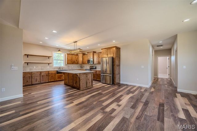 22835 Patton Lane, Lebanon, MO 65536