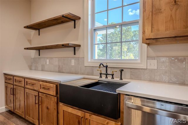 22835 Patton Lane, Lebanon, MO 65536