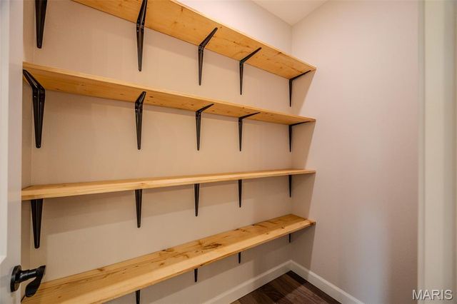 22835 Patton Lane, Lebanon, MO 65536