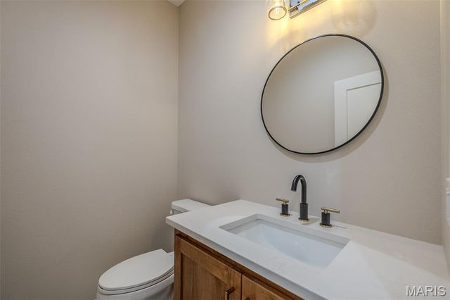 22835 Patton Lane, Lebanon, MO 65536