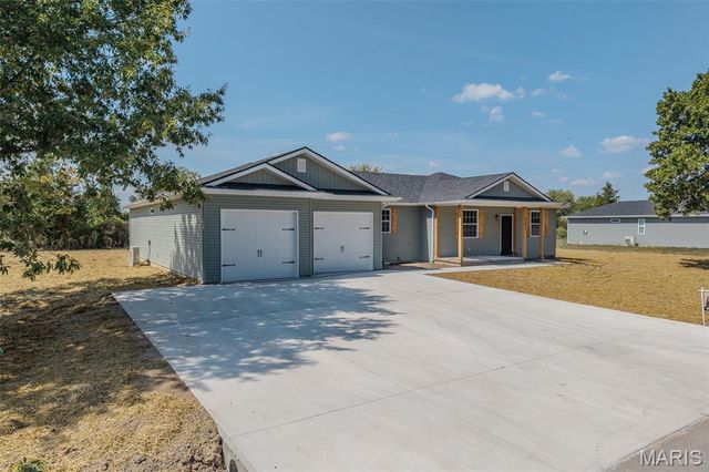 22835 Patton Lane, Lebanon, MO 65536