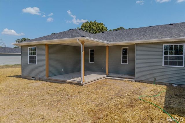 22835 Patton Lane, Lebanon, MO 65536