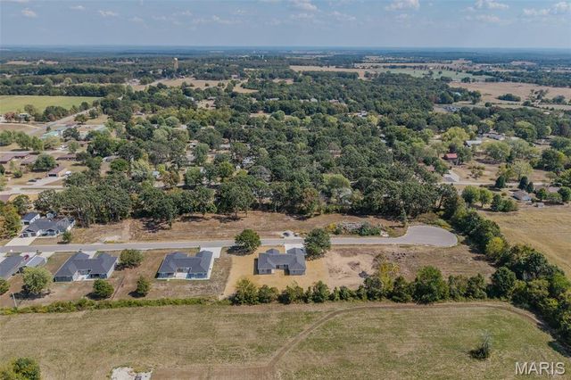 22835 Patton Lane, Lebanon, MO 65536