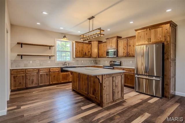 22835 Patton Lane, Lebanon, MO 65536