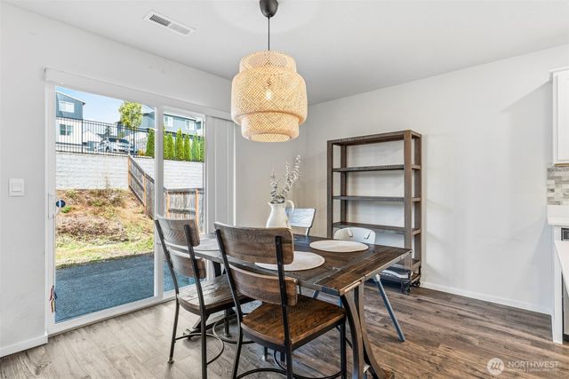 1715 W 14th Street, La Center, WA 98629