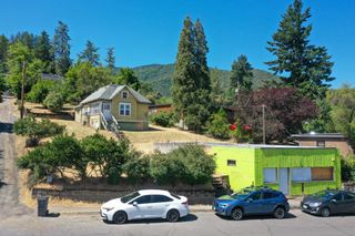 166 Hargadine Street, Ashland, OR 97520