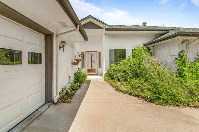 6404 Lansdowne Court, Granbury, TX 76049