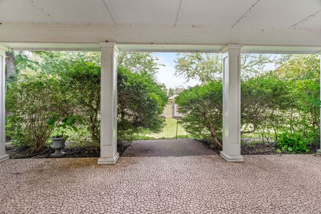 6404 Lansdowne Court, Granbury, TX 76049
