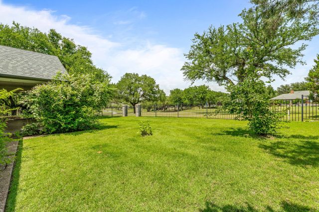 6404 Lansdowne Court, Granbury, TX 76049