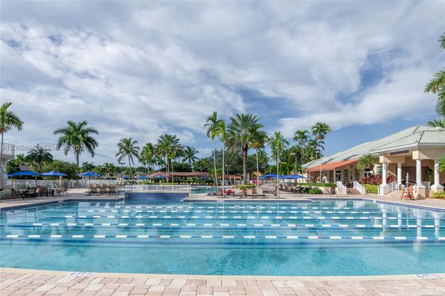 1073 Allamanda Way, Weston, FL 33327