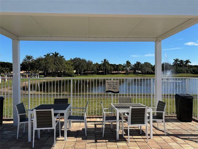 1073 Allamanda Way, Weston, FL 33327
