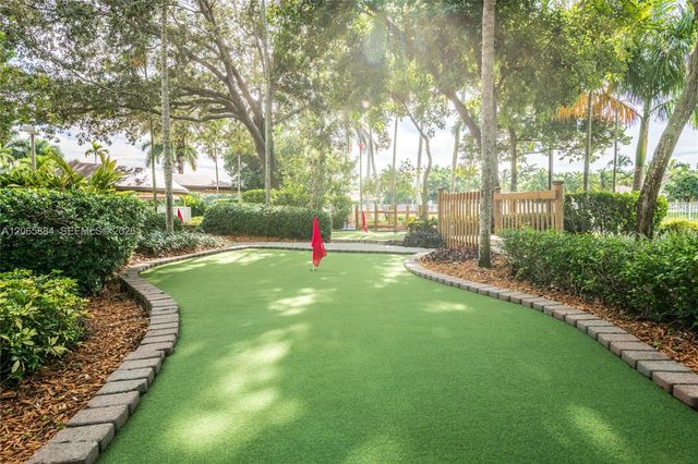 1073 Allamanda Way, Weston, FL 33327