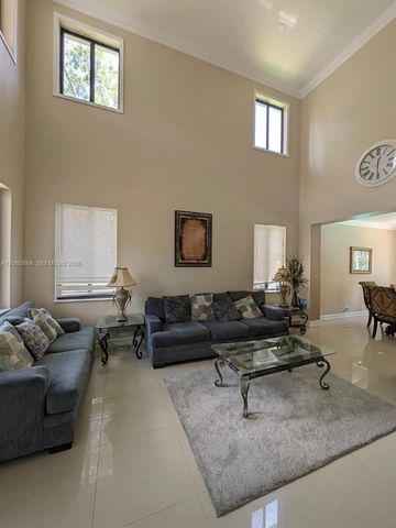 1073 Allamanda Way, Weston, FL 33327