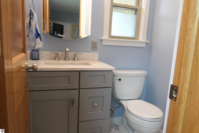 210 Pineview Drive, Alma, MI 48801