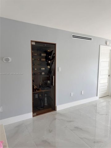 601 SW 113th Way 601, Pembroke Pines, FL 33025