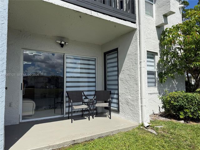 601 SW 113th Way 601, Pembroke Pines, FL 33025