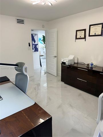 601 SW 113th Way 601, Pembroke Pines, FL 33025