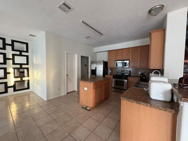 1902 Creegan Park Court, Houston, TX 77047