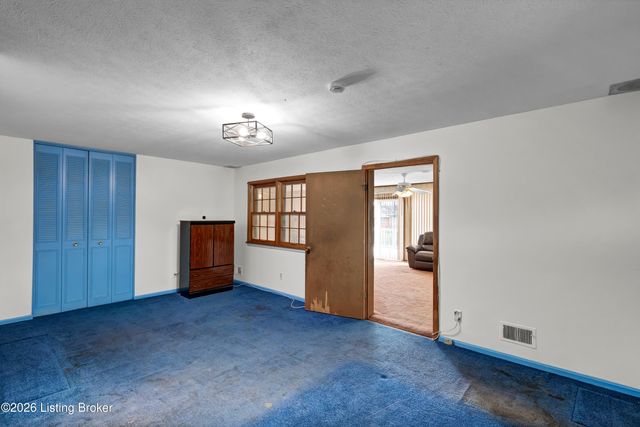 2013 Beech St, Louisville, KY 40210