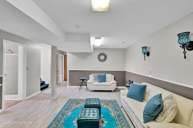 2013 Beech St, Louisville, KY 40210