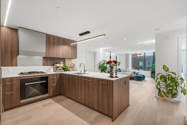 280 Spear Street 8J, San Francisco, CA 94105