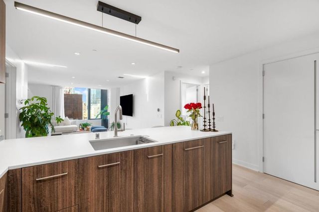 280 Spear Street 8J, San Francisco, CA 94105