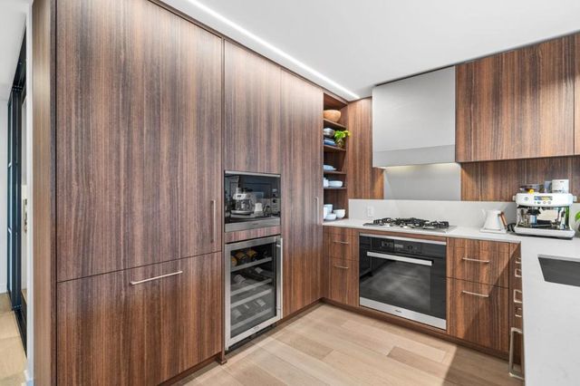 280 Spear Street 8J, San Francisco, CA 94105