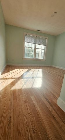 14 Dansereau 14, Middleton, MA 01949