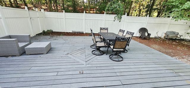 14 Dansereau 14, Middleton, MA 01949